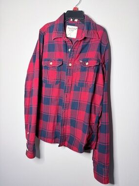 Vintage Abercrombie & Fitch Red and Navy Plaid Flannel Shirt-runs small